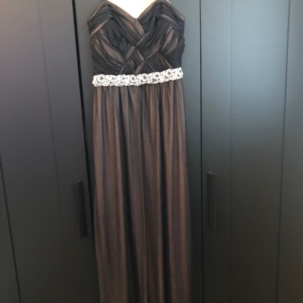 Size 5 Strapless Long Black Gown